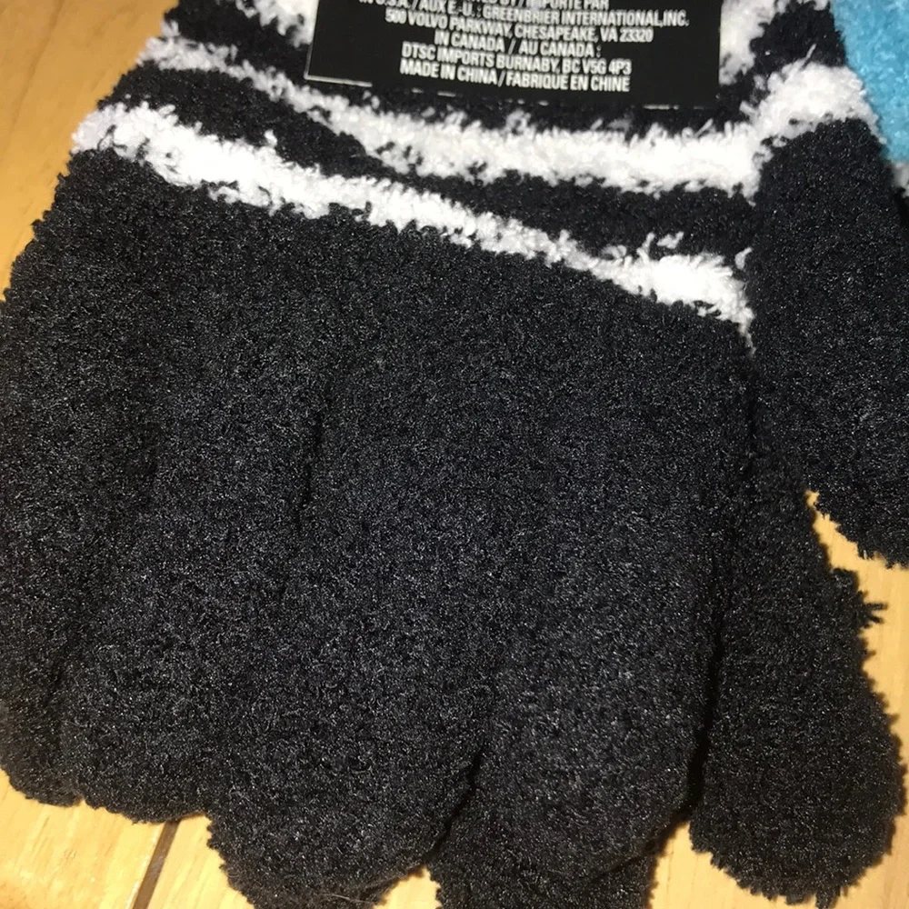 New snugadoo too gloves soft fabric 2 pack